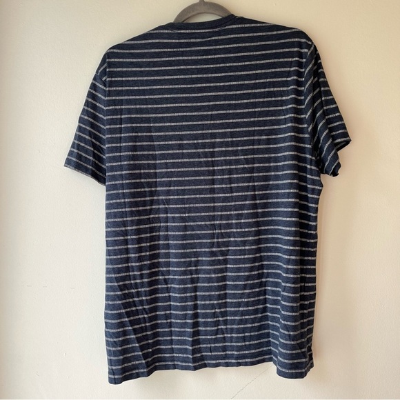 Old Navy Men’s Navy Gray Striped Soft-Washed T-Shirt Large Casual Comfort Tee - Picture 9 of 9